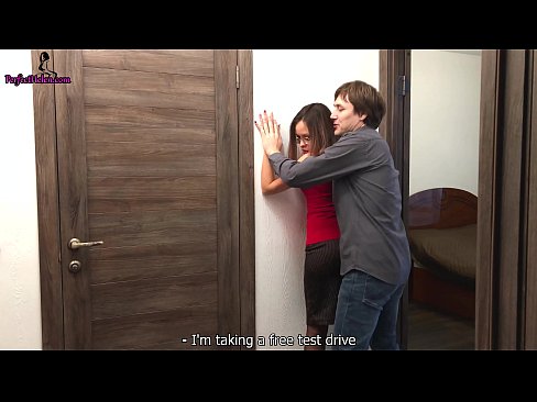 ❤️ Sexy Realtor e Itšohlometsa Pussy ea Hae le Li-Fucks Ha A ntse A Rekisa Afolete ea Hae - Krempai Porno ❤